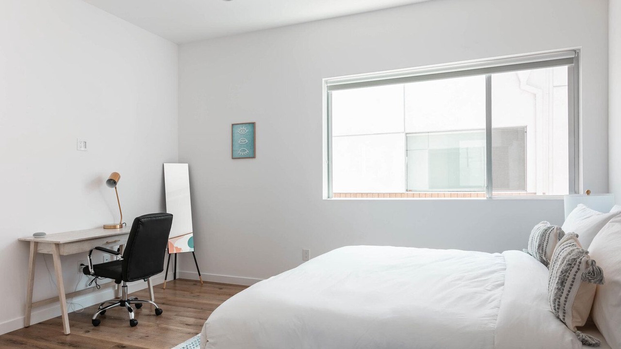 Photo of Bedroom in Valley Village