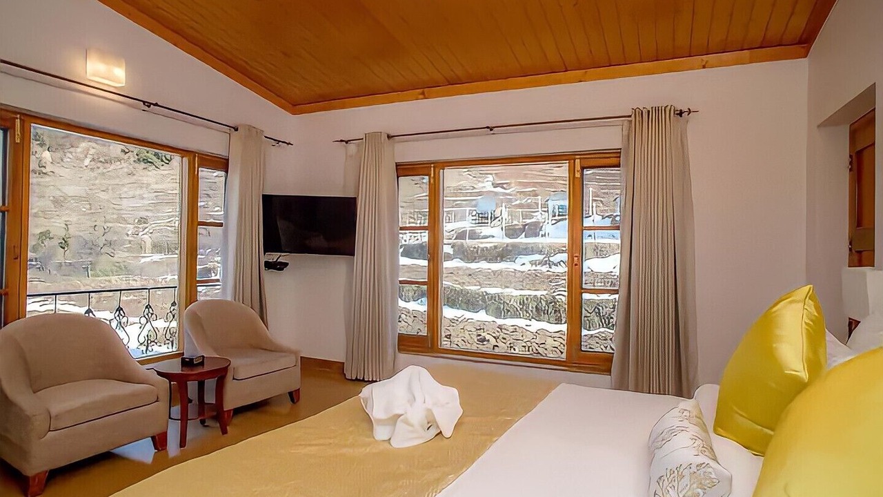 Photo of Bedroom in Tehri Range