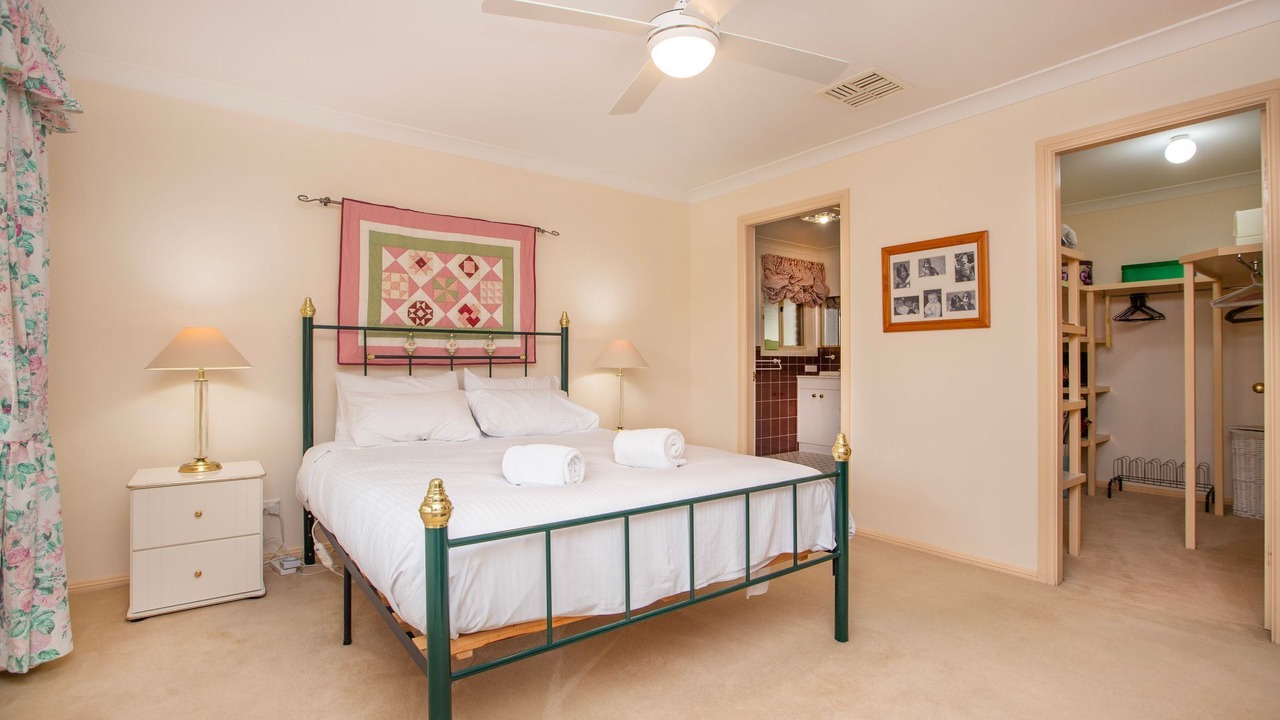 Photo of Bedroom in Hillvue