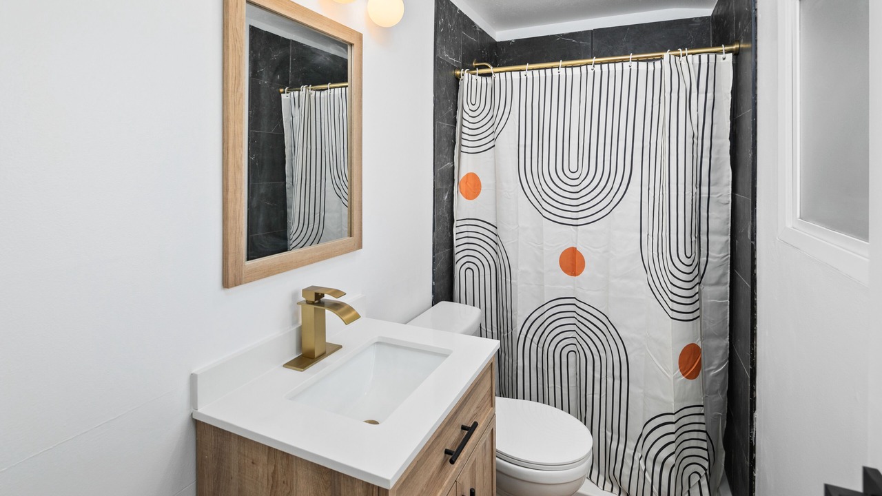 Photo of Bathroom in Serra Mesa