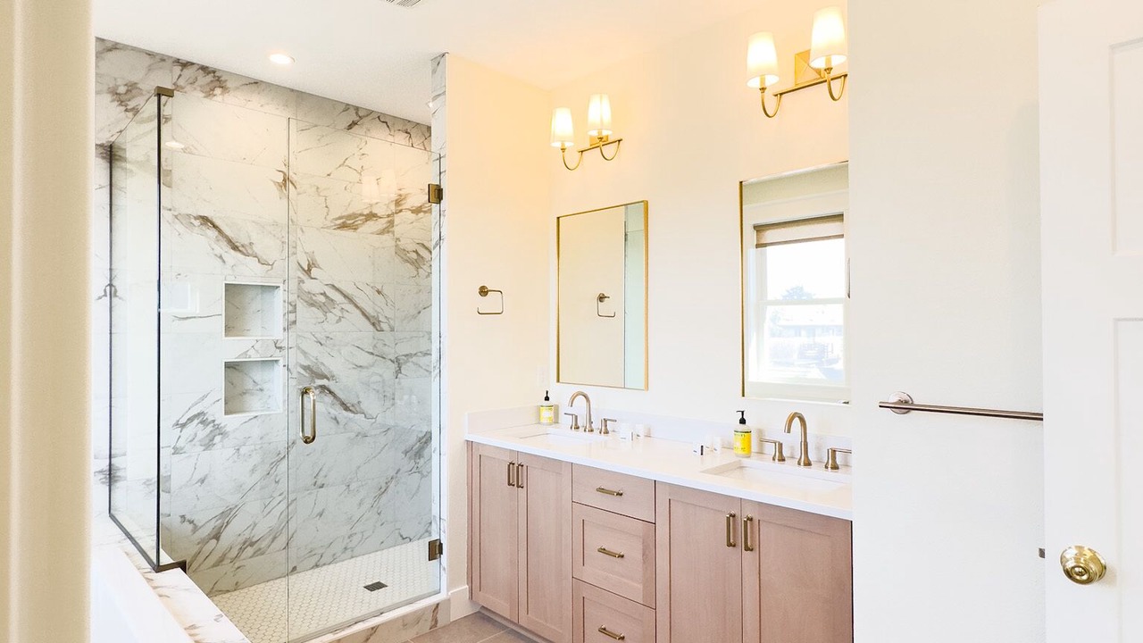 Photo of Bathroom in Manzanita