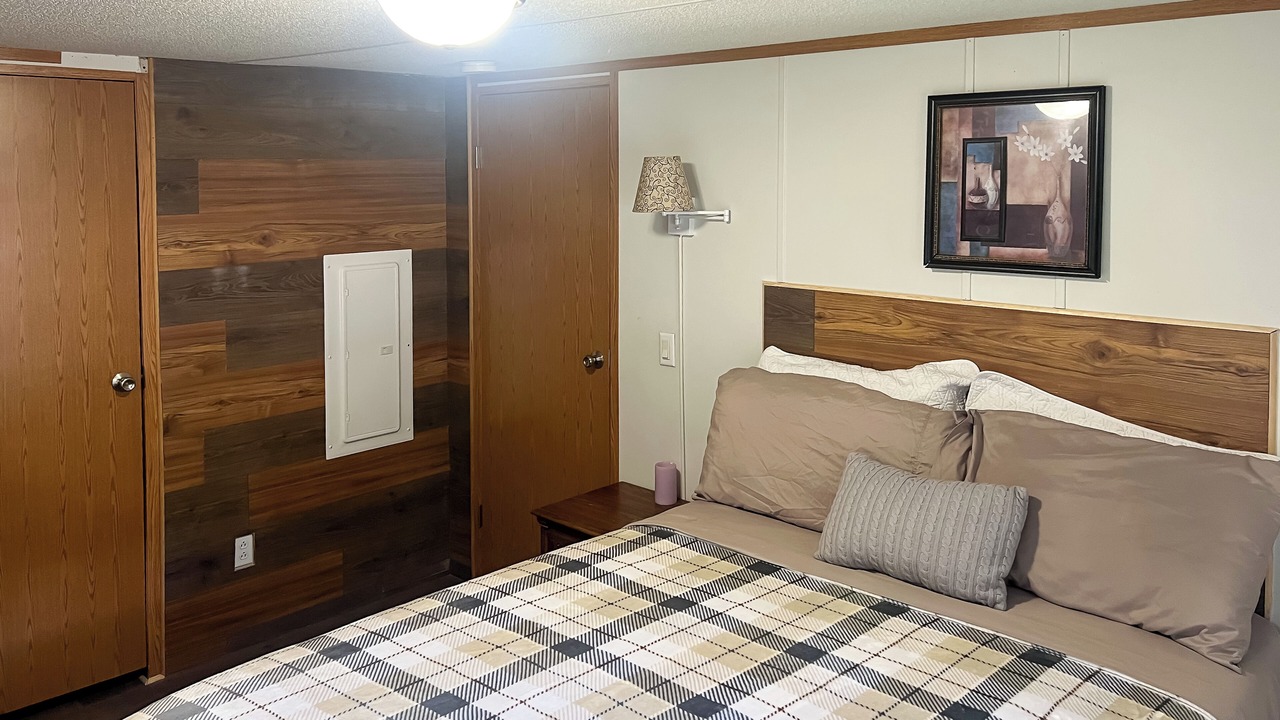 Photo of Bedroom in Max Meadows