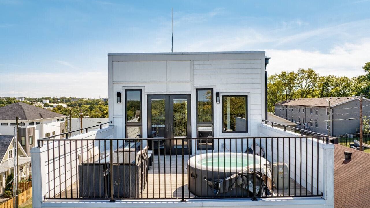 Photo of Patio Balcony in Chestnut Hill