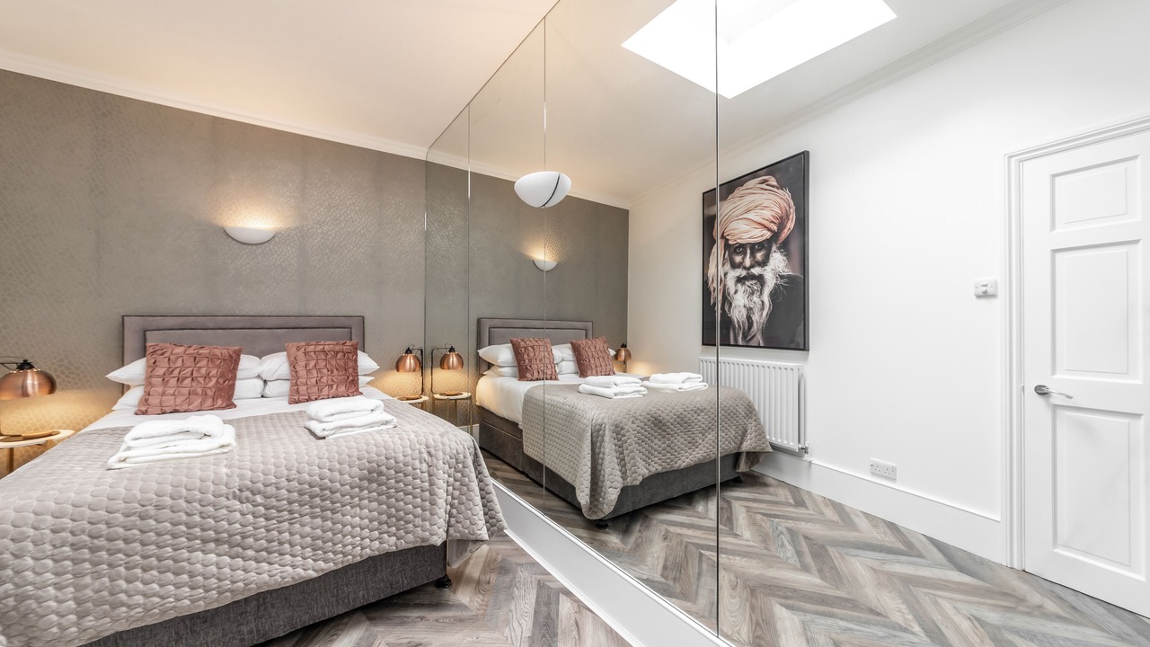 Photo of Bedroom in Earl's Court