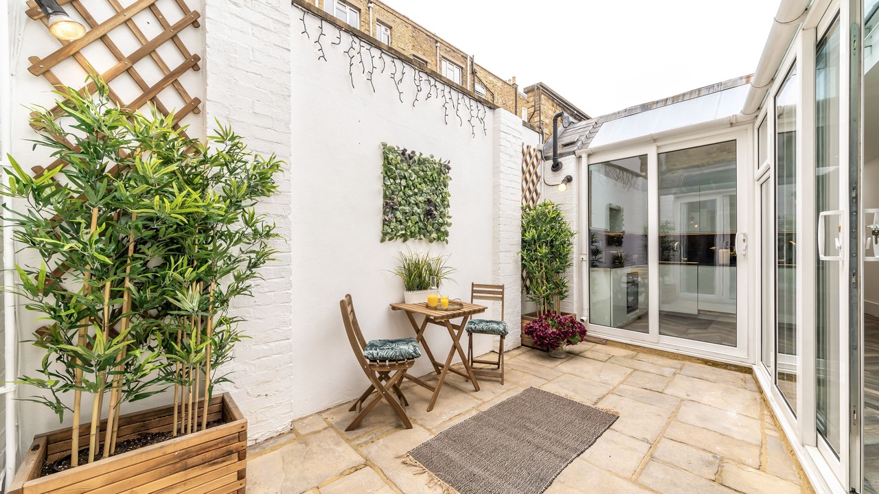 Photo of Outdoor in Earl's Court