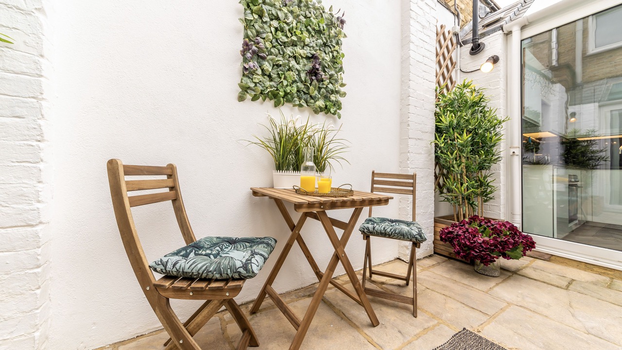 Photo of Outdoor in Earl's Court