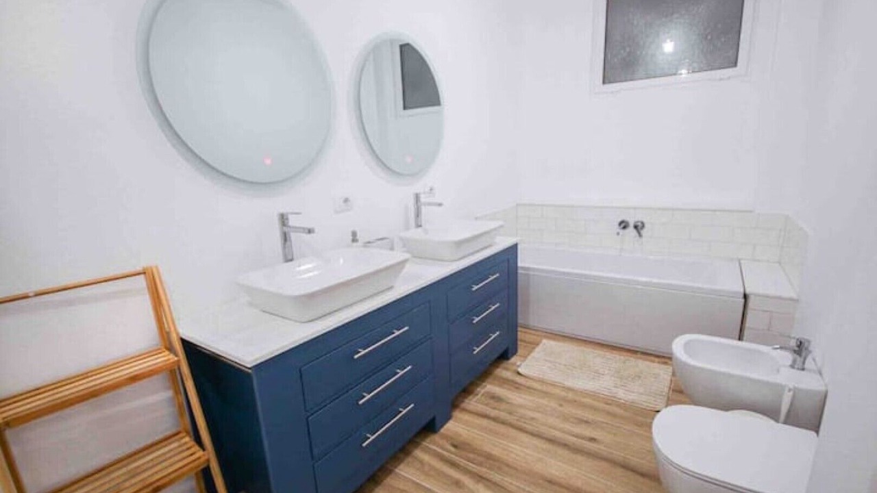 Photo of Bathroom in Golem