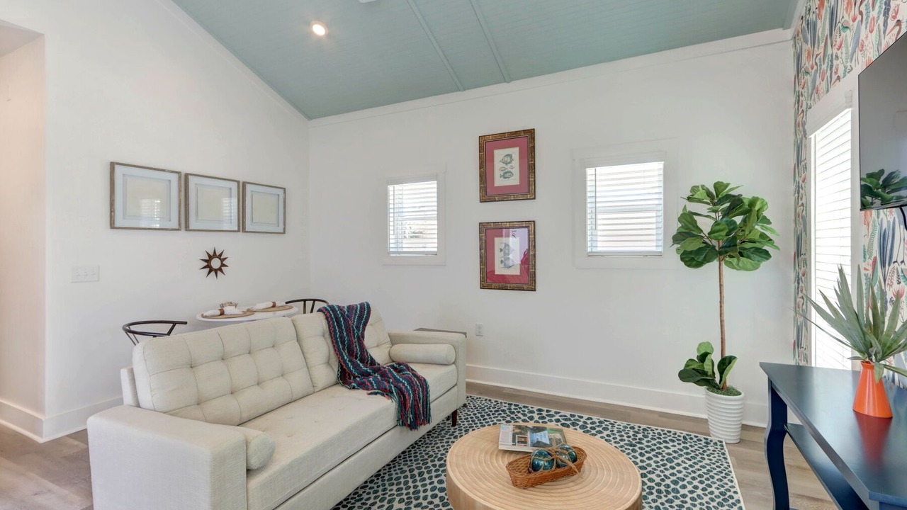 Photo of Livingroom in Thunderbolt