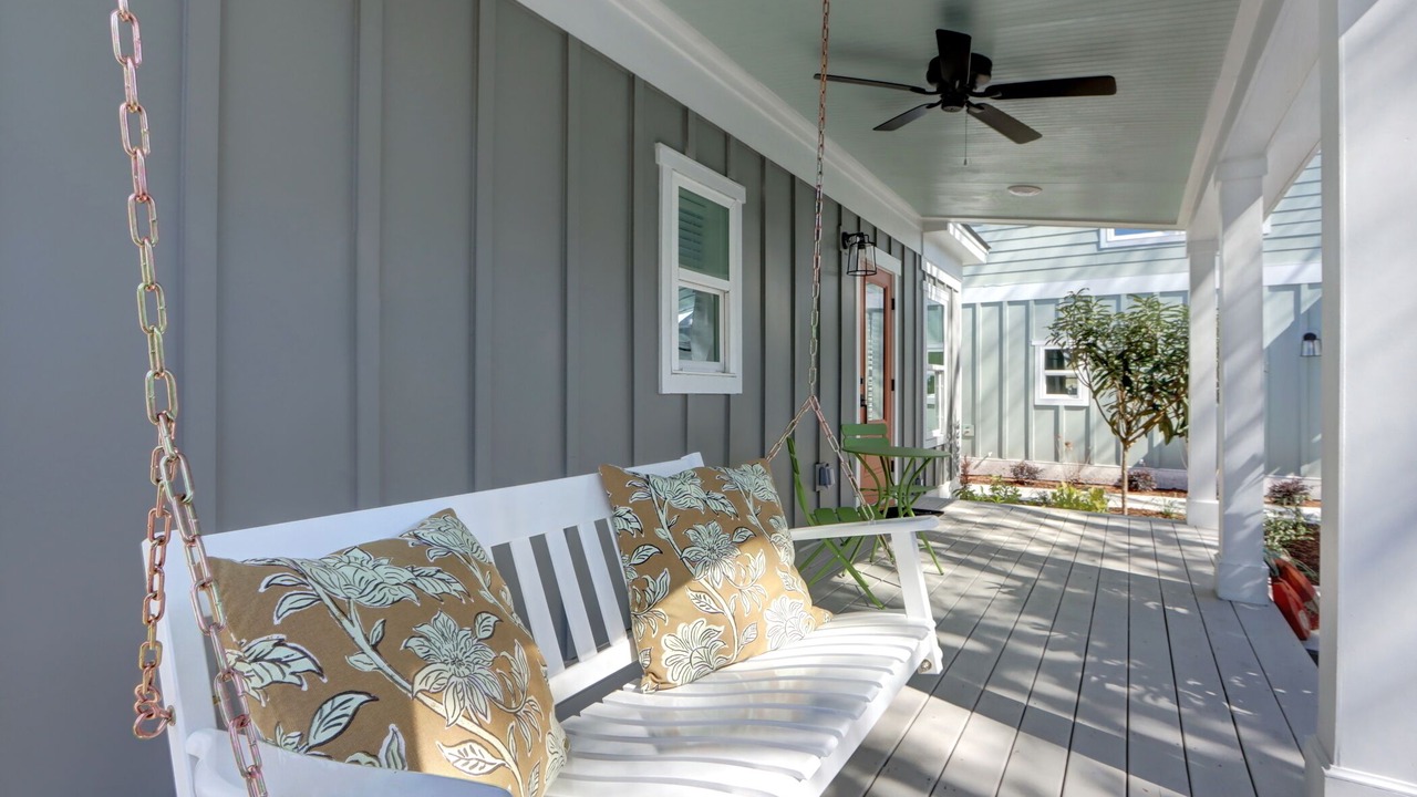 Photo of Patio Balcony in Thunderbolt