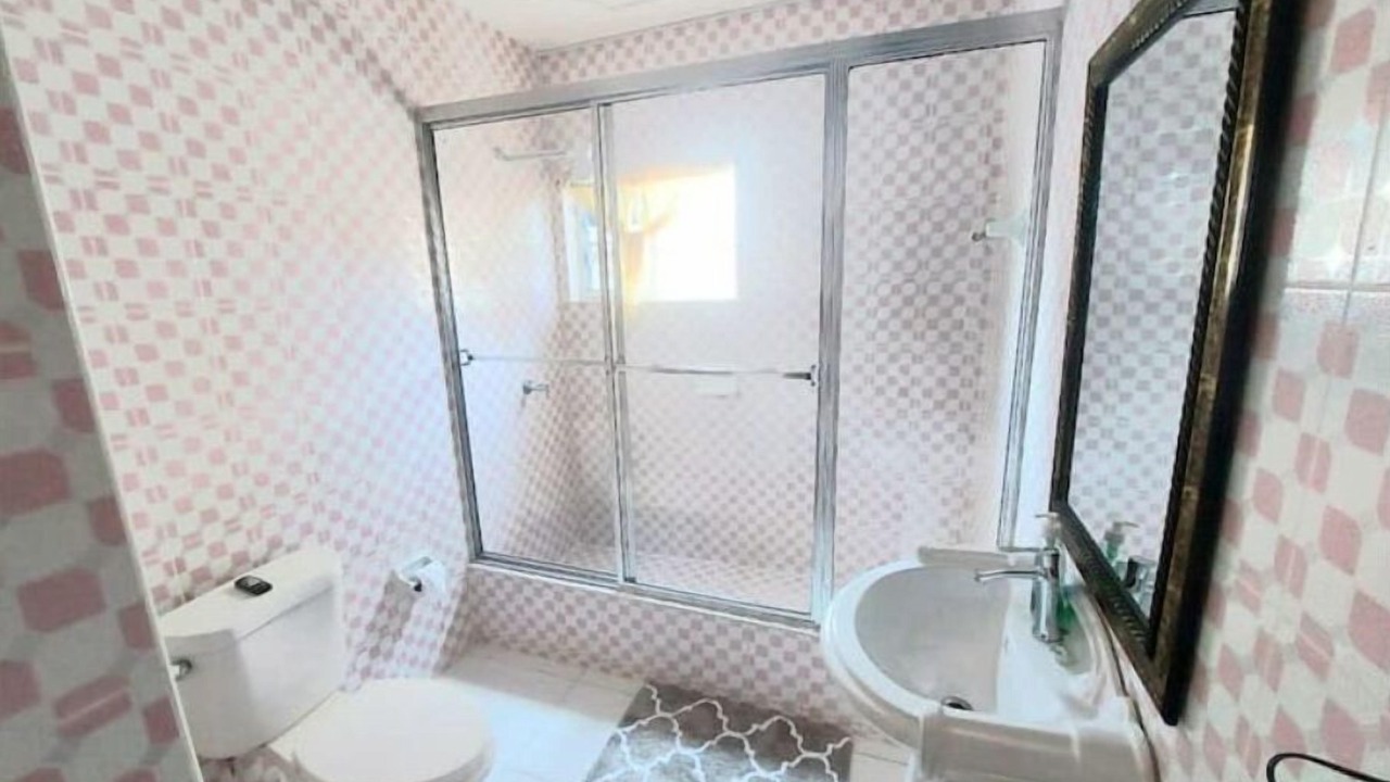 Photo of Bathroom in Runaway Bay