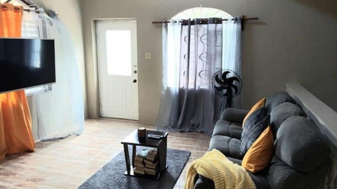 Photo of Livingroom in Runaway Bay