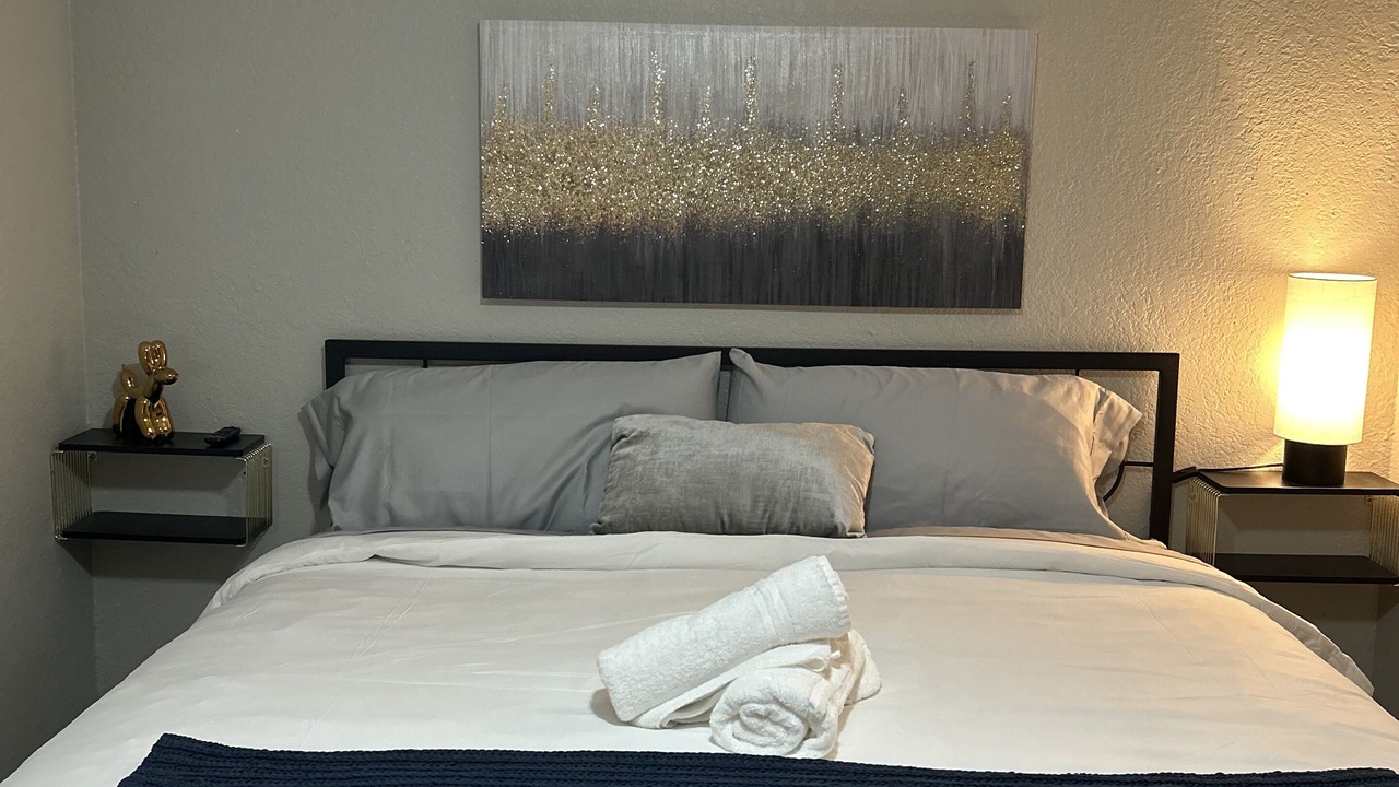 Photo of Bedroom in Central Arlington