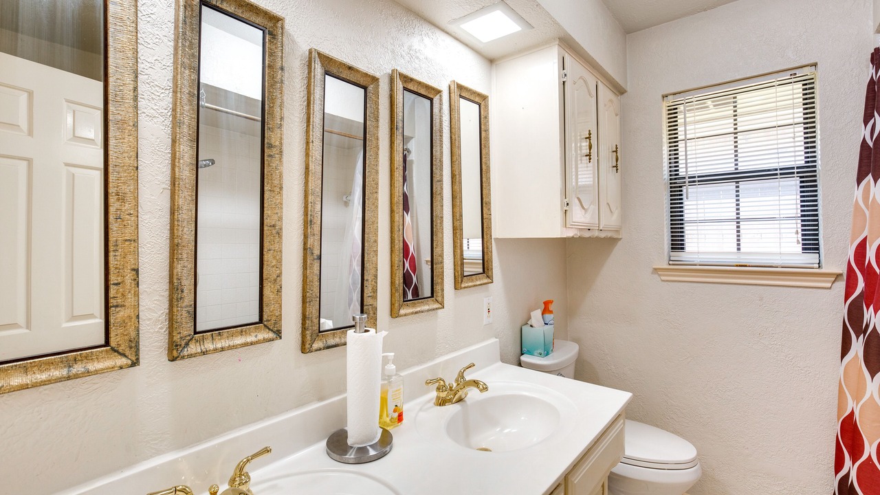 Photo of Bathroom in Duncanville