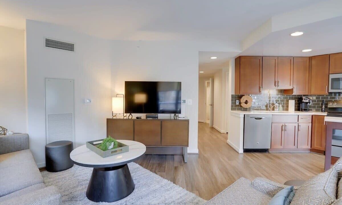 Photo of Livingroom in Ballston