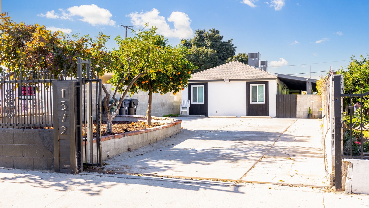Photo of Outdoor in Compton