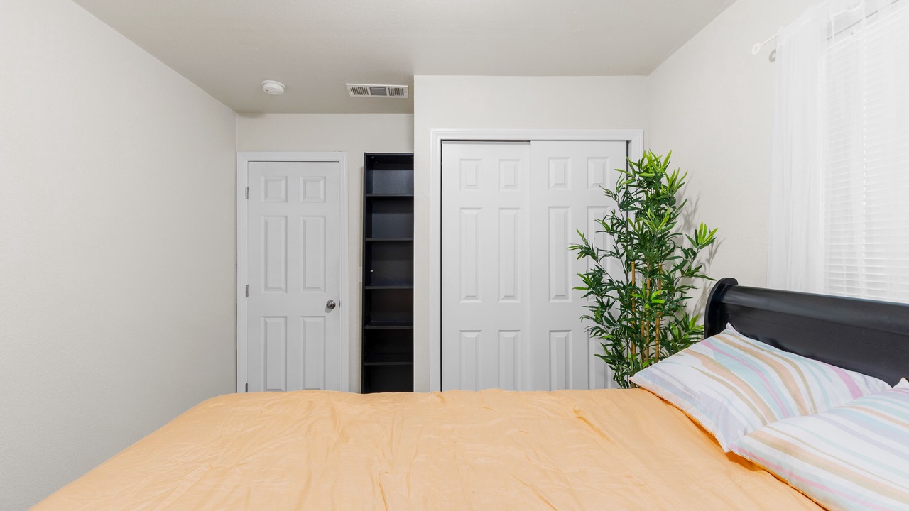 Photo of Bedroom in Compton