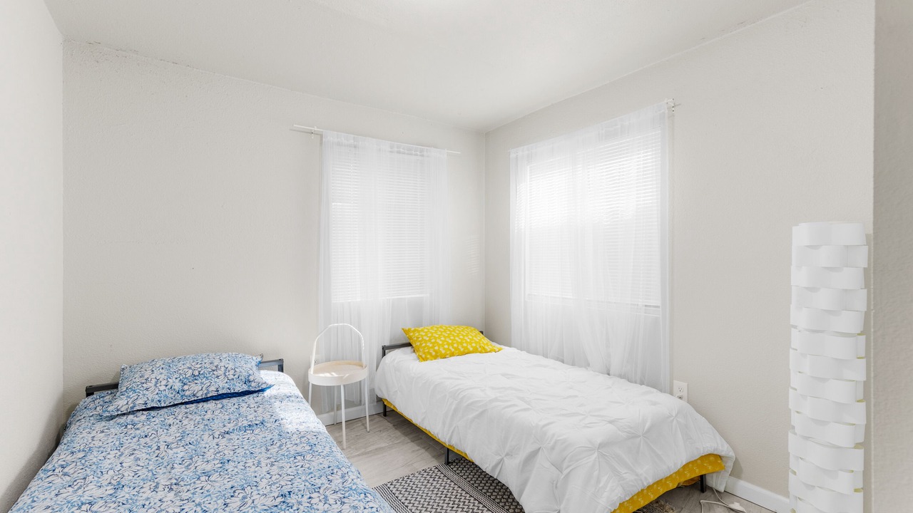 Photo of Bedroom in Compton