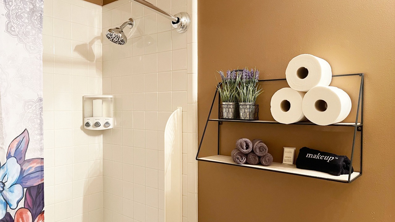 Photo of Bathroom in Allen