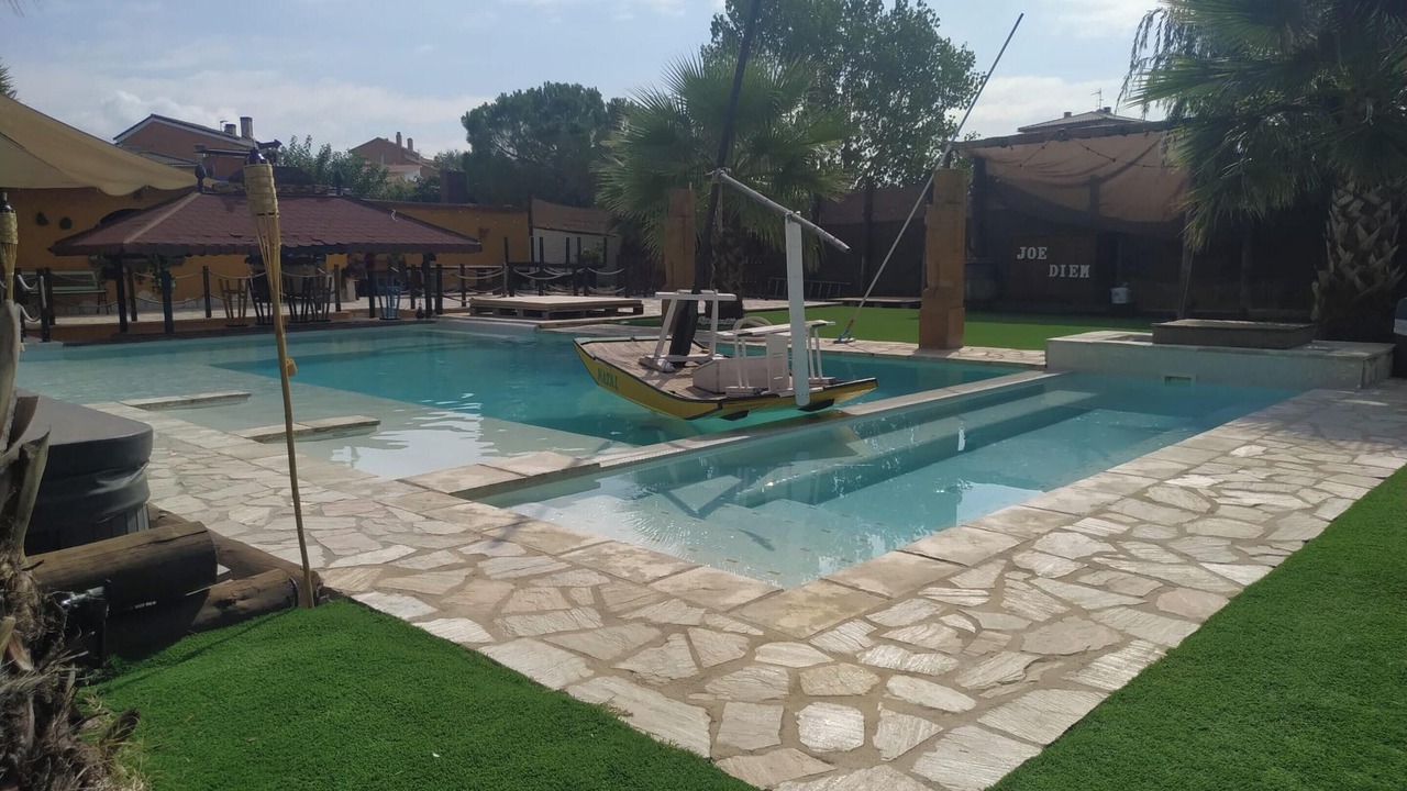 Photo of Outdoor in Rubi