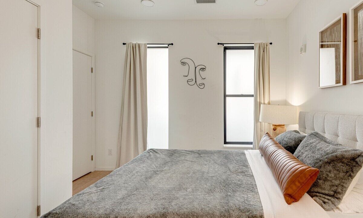 Photo of Bedroom in North Capitol