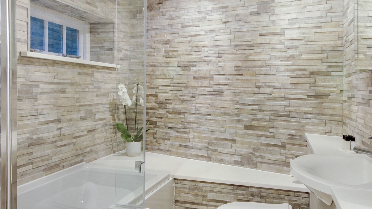 Photo of Bathroom in Tonbridge