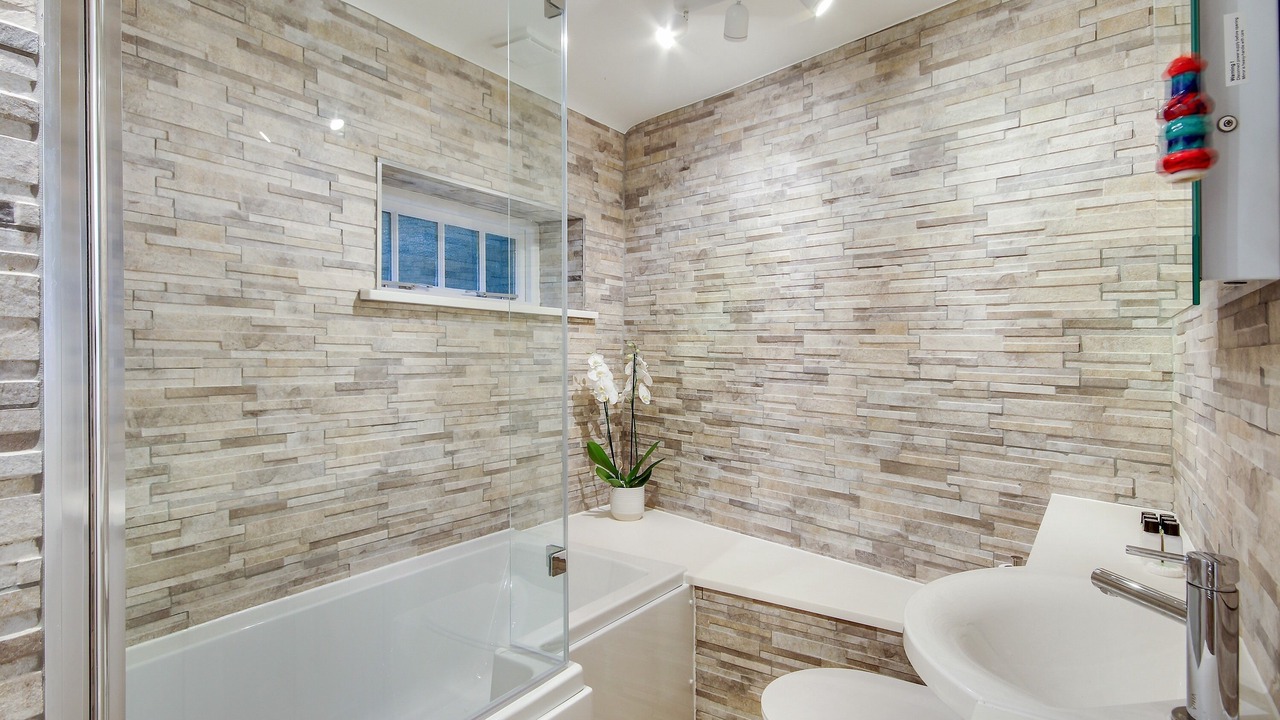 Photo of Bathroom in Tonbridge
