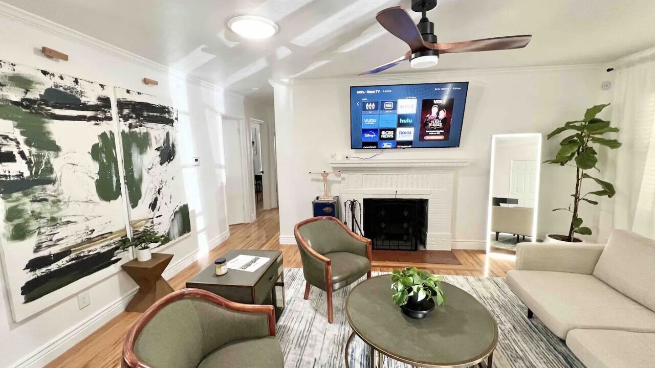 Photo of Livingroom in West University