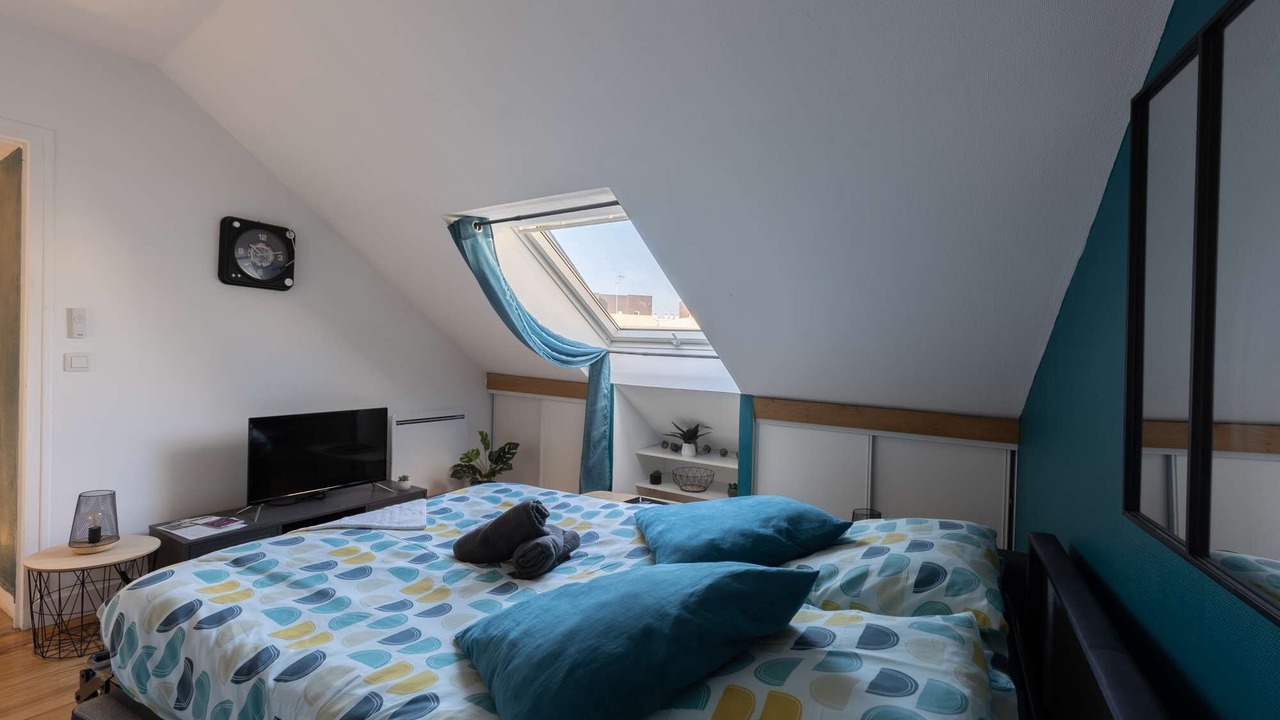 Photo of Bedroom in Republique