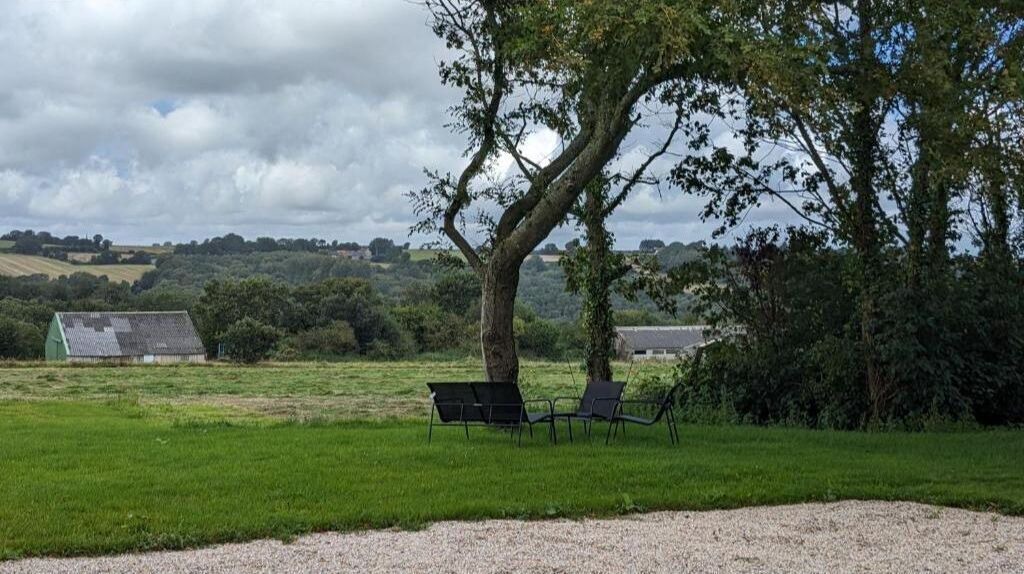 Photo of Outdoor in Locmelar