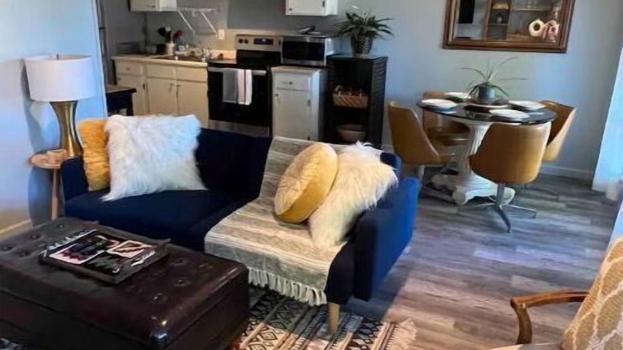 Photo of Livingroom in Myrtle Creek