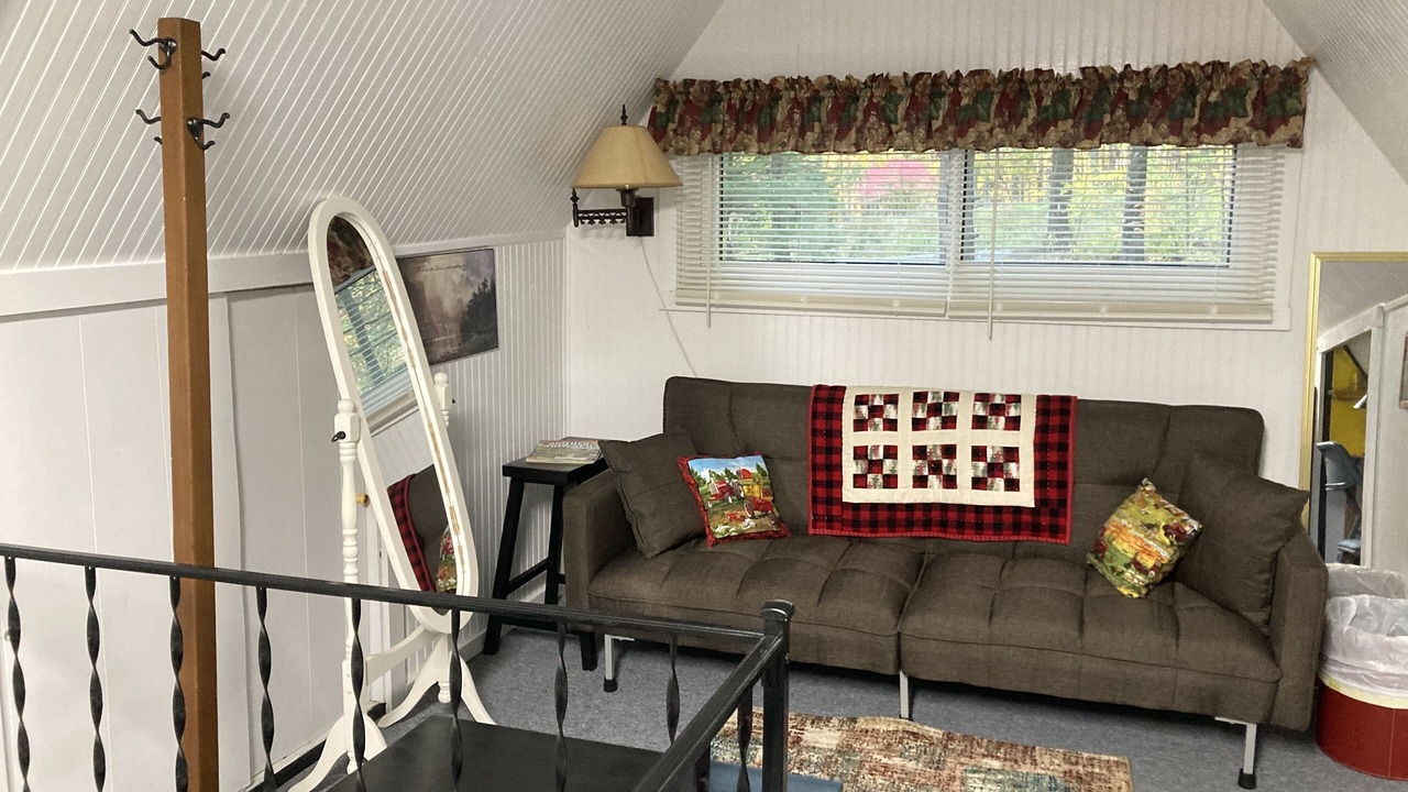 Photo of Livingroom in Calvin