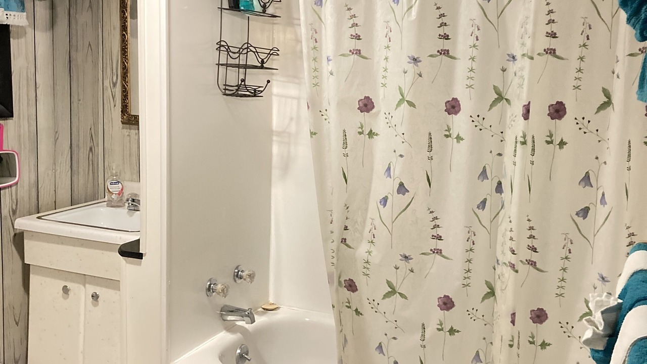 Photo of Bathroom in Calvin