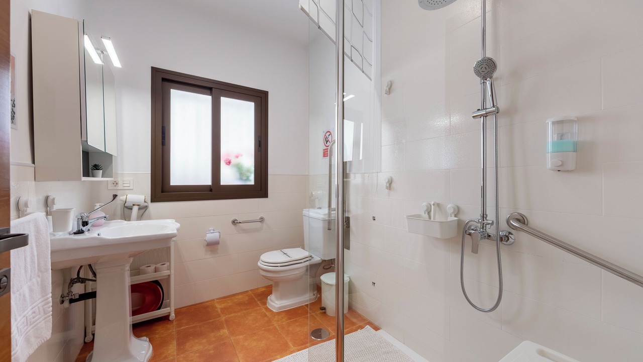 Photo of Bathroom in Fondon