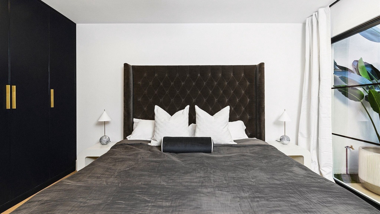 Photo of Bedroom in Fashion Square