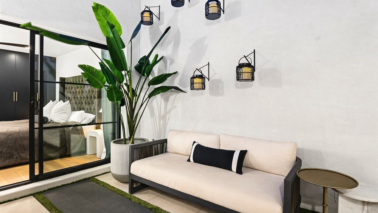 Photo of Bedroom in Fashion Square