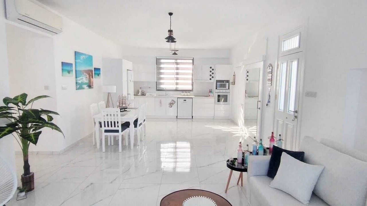 Photo of Livingroom in Bahceli
