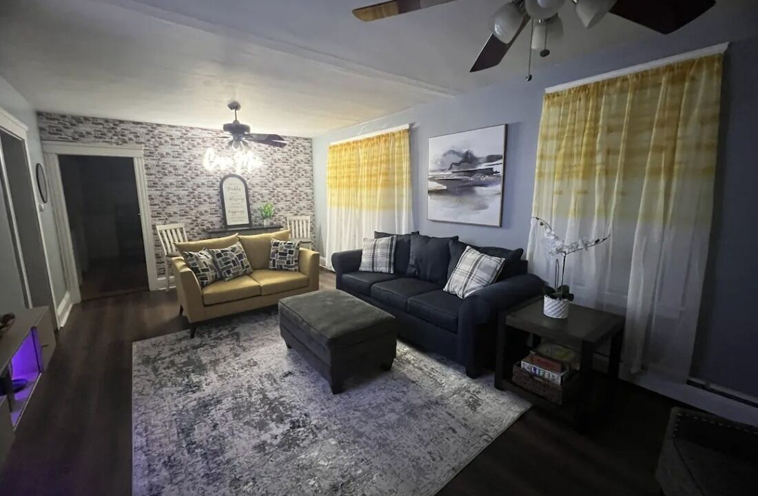 Photo of Livingroom in Providence