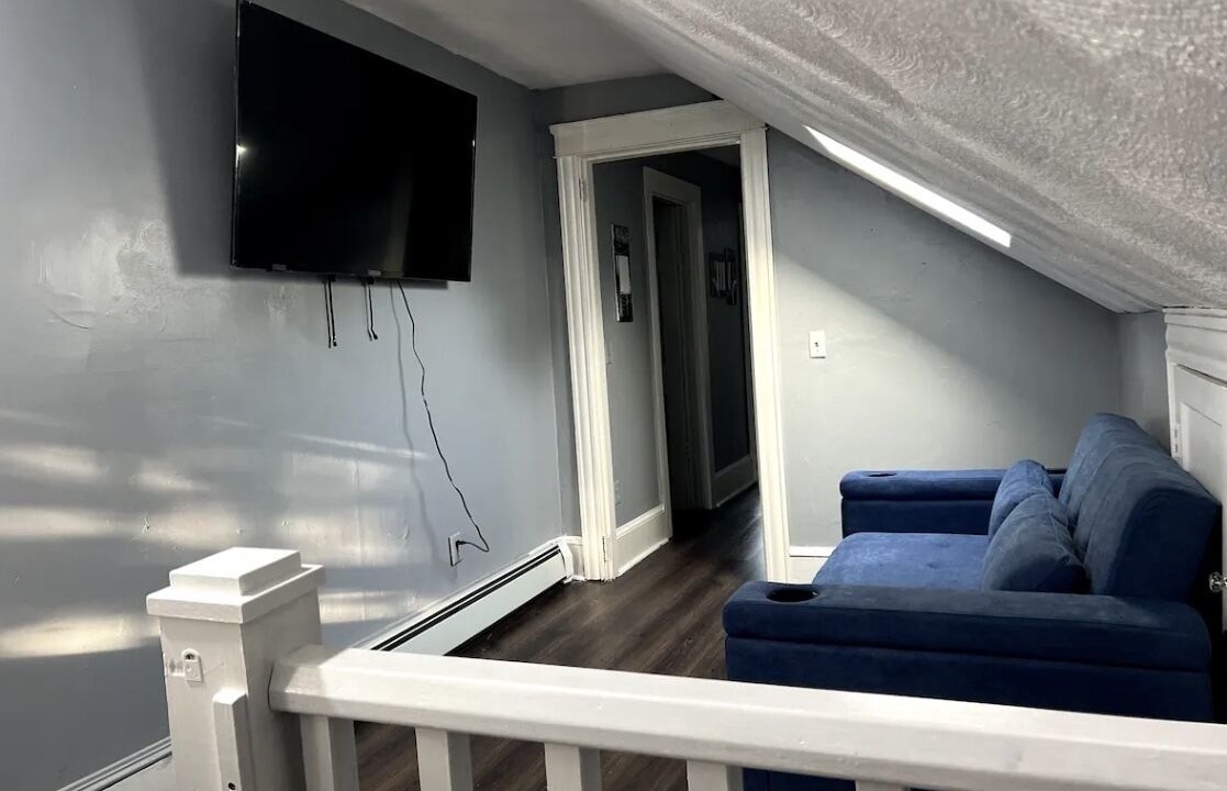 Photo of Livingroom in Providence