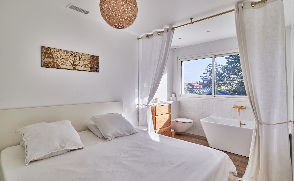 Photo of Bedroom in Merignac