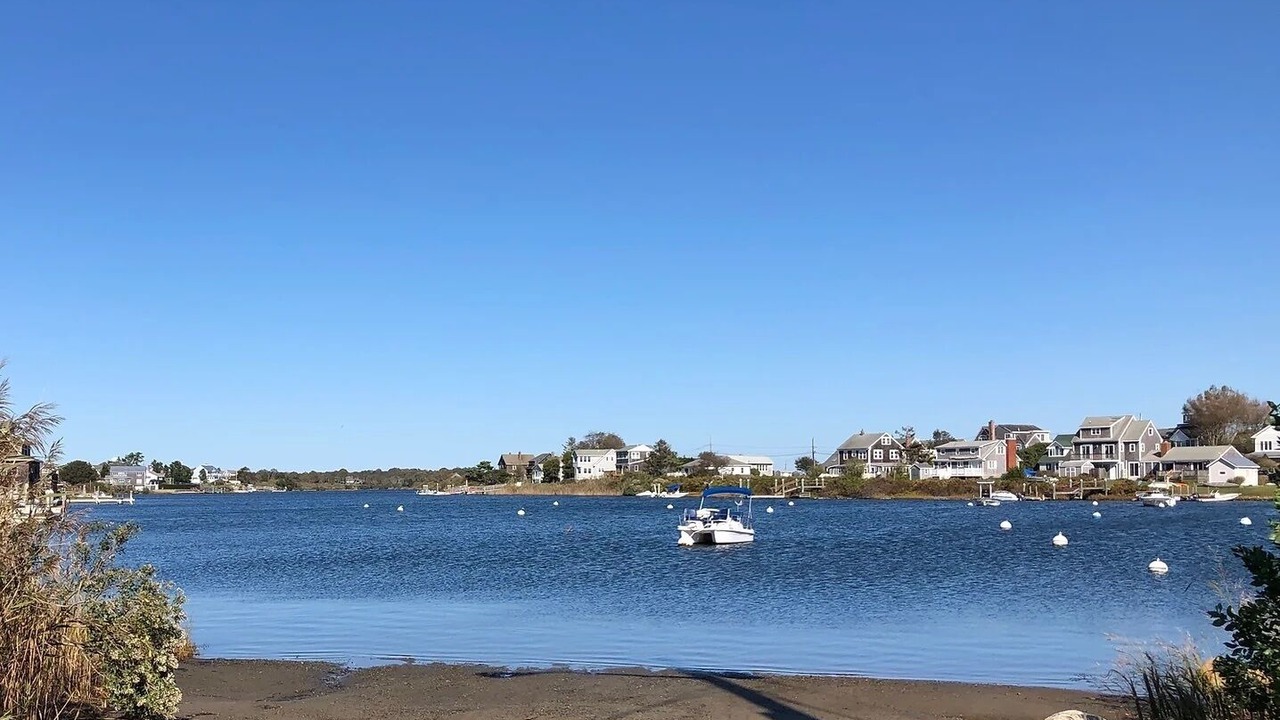 Photo of Others in Matunuck