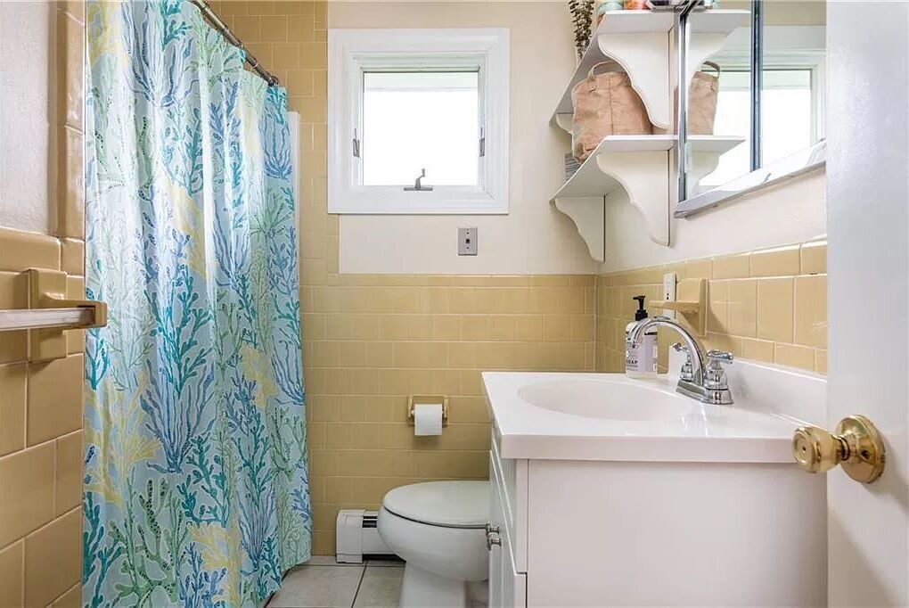 Photo of Bathroom in Matunuck