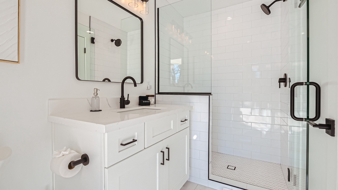 Photo of Bathroom in Avant