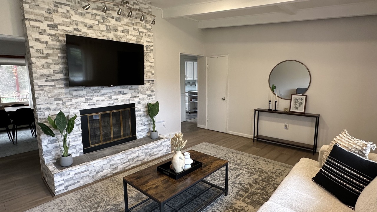 Photo of Livingroom in Wayne