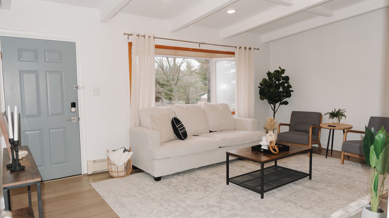 Photo of Livingroom in Wayne