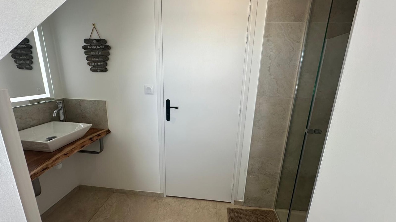 Photo of Bathroom in Carantec