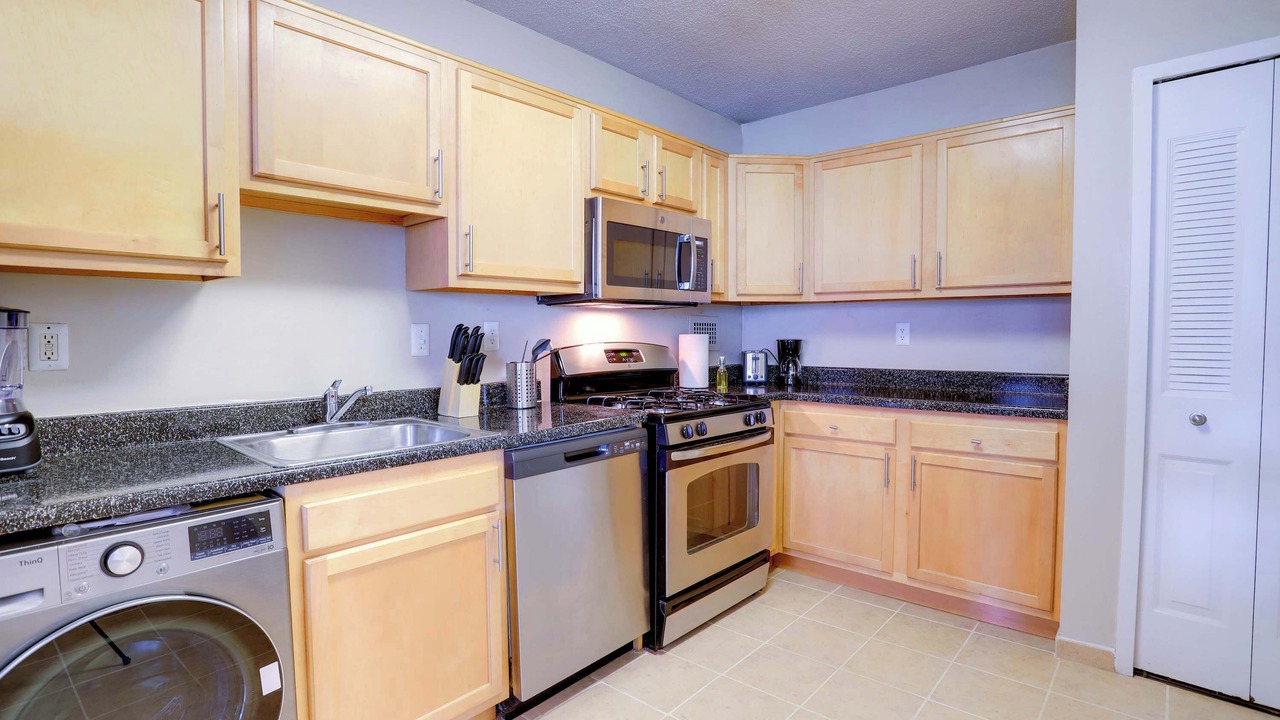 Photo of Kitchen in Aurora Highlands