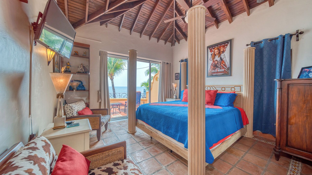 Photo of Bedroom in Antoneys Cay