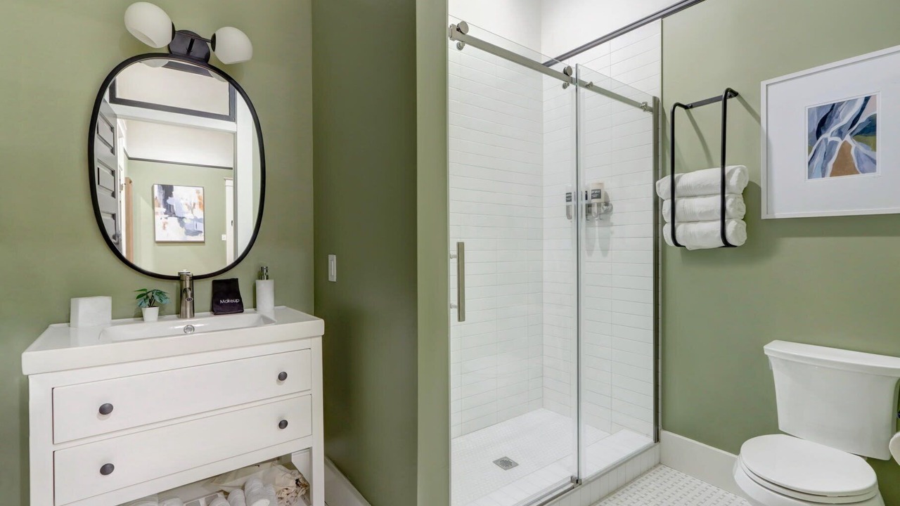 Photo of Bathroom in Old West Broad Neighborhood
