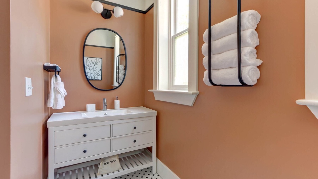 Photo of Bathroom in Old West Broad Neighborhood