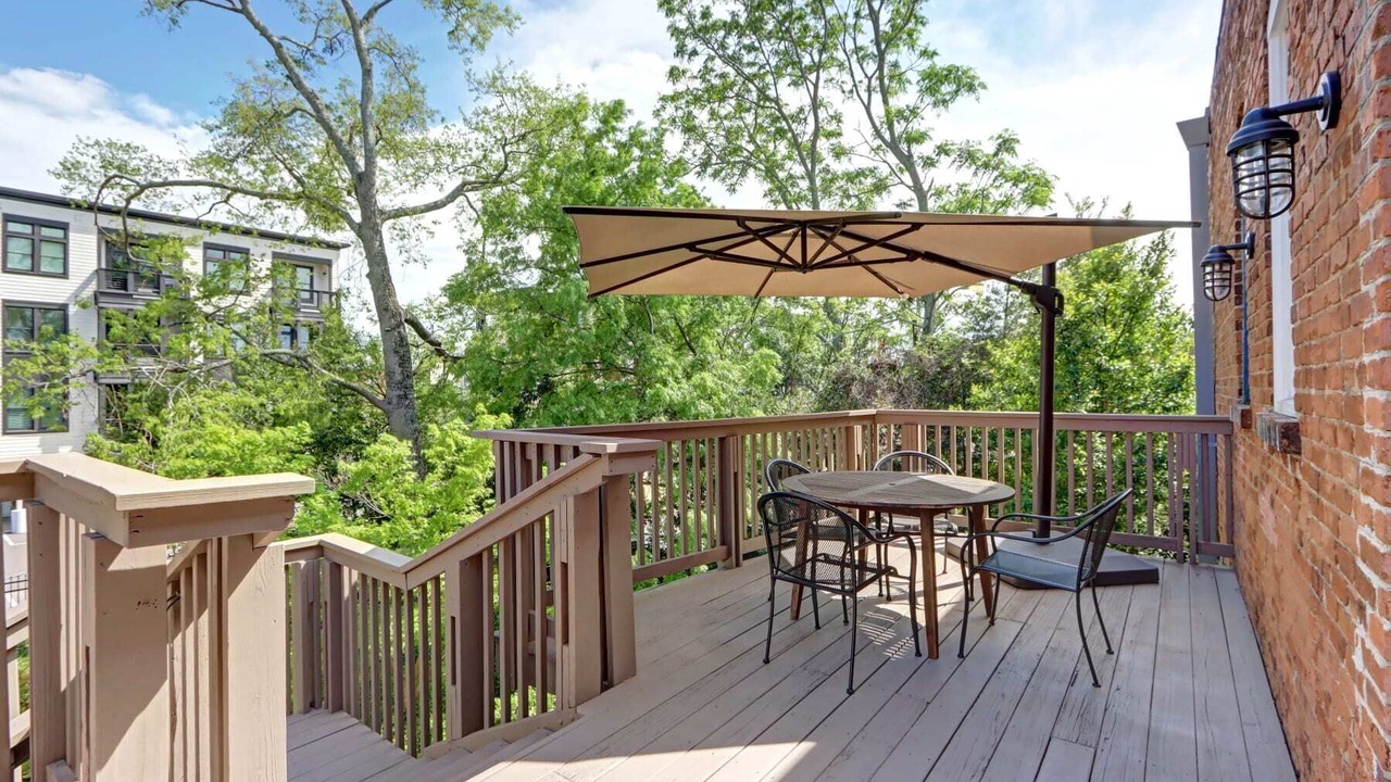 Photo of Outdoor in Old West Broad Neighborhood